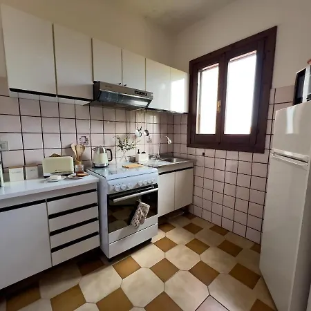 Family Apartment With Terrace & Parking Near Beach